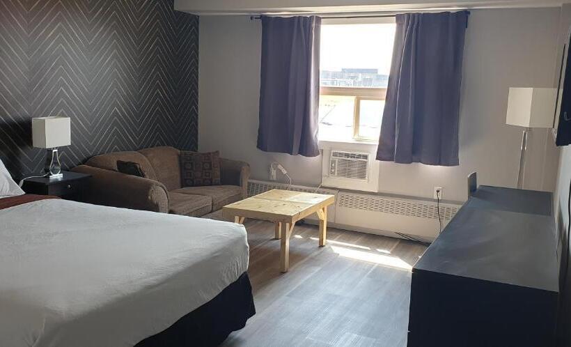 فندق New Frontier