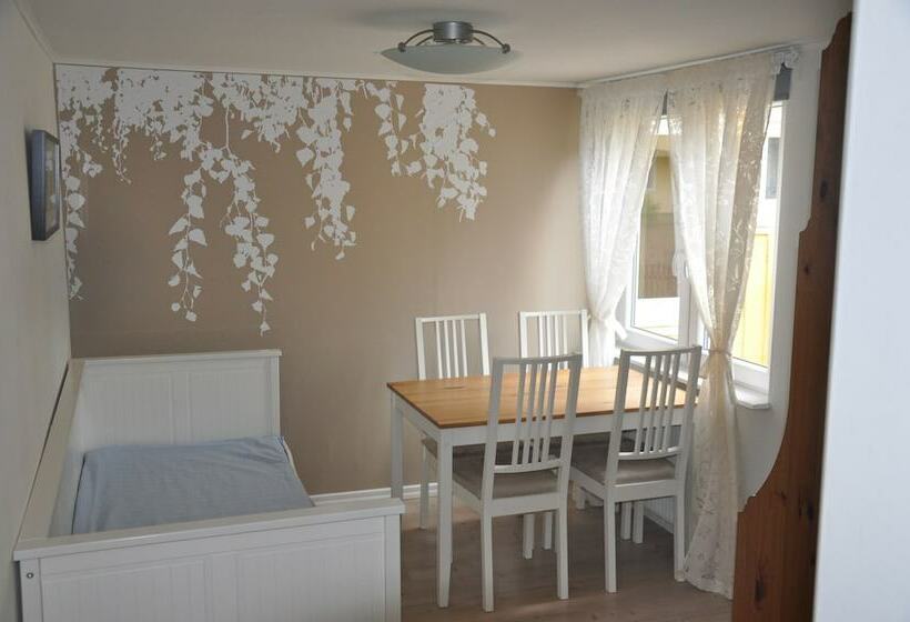 酒店 & Pensionat Björkelund