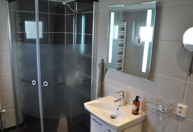 酒店 & Pensionat Björkelund