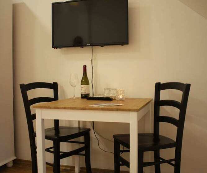 فندق Penzion A Restaurace U řeky