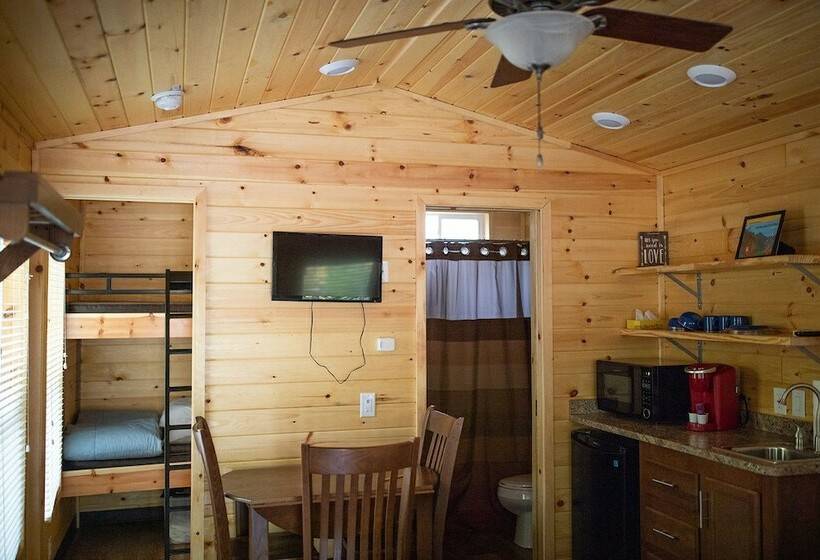 فندق Pere Marquette River Koa Campground