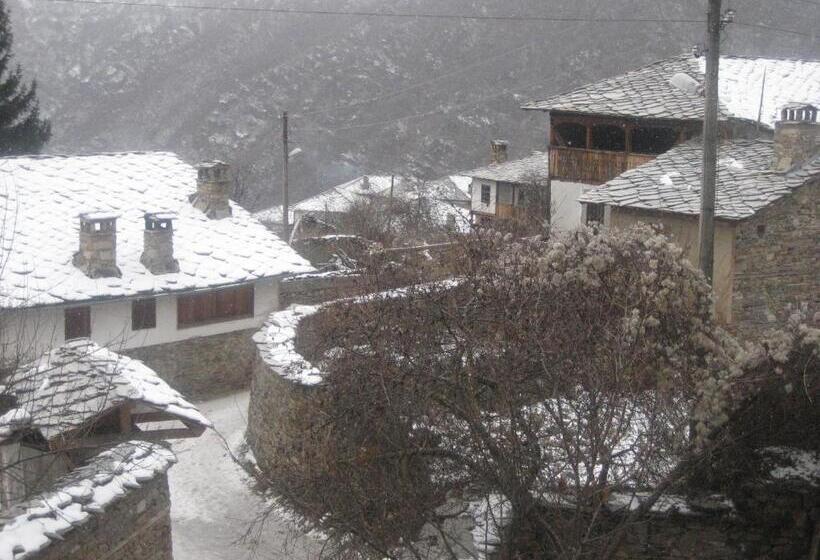 Пансион Bazoteva House