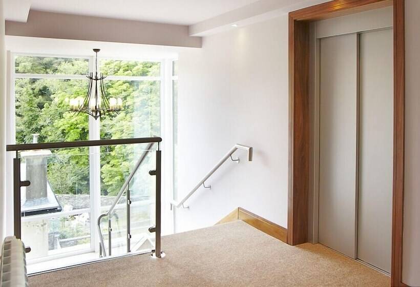 بنسيون Clody Lodge