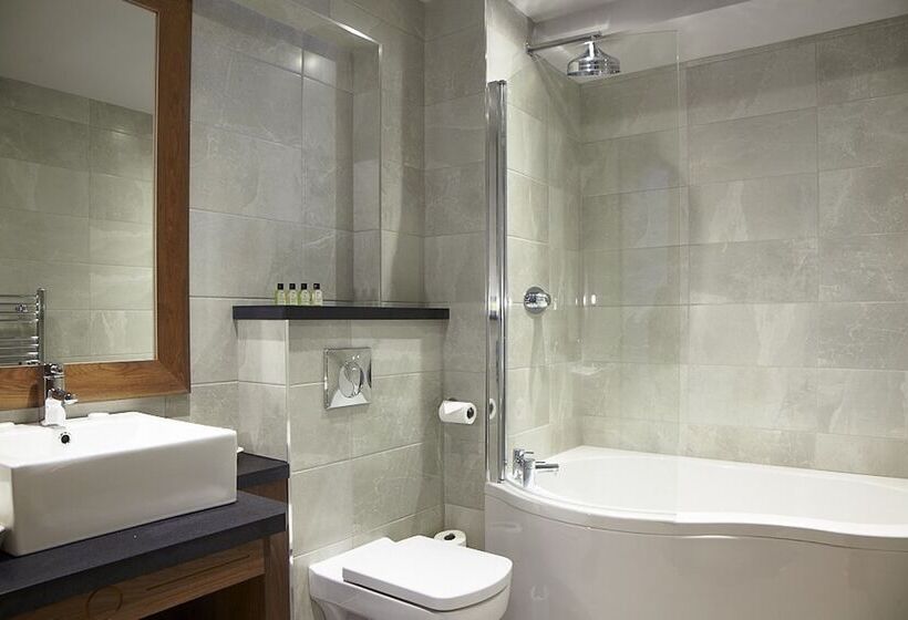 بنسيون Clody Lodge