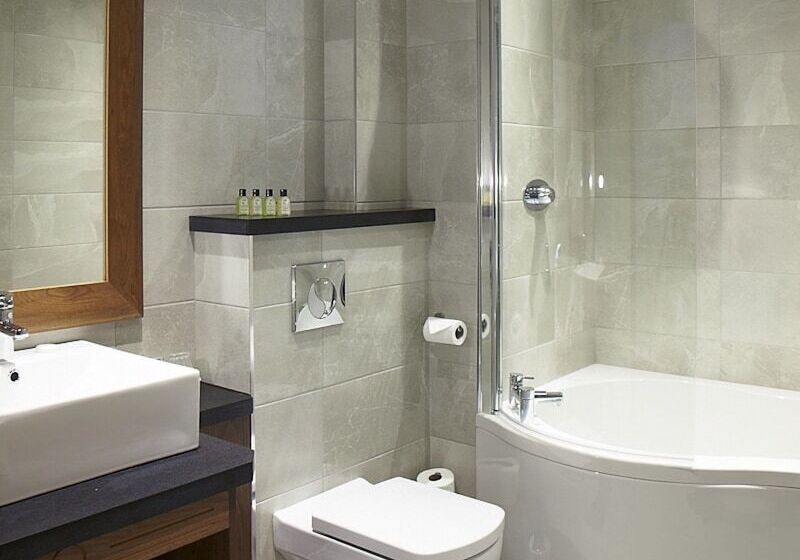 بنسيون Clody Lodge