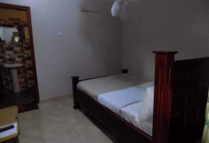 پانسیون Elegant Motel