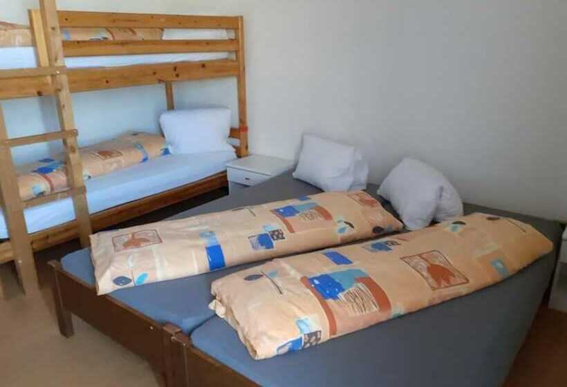 פנסיון Ferien Haus Heidi