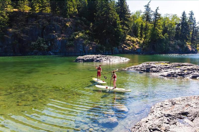 ペンション Gowlland Harbour Resort