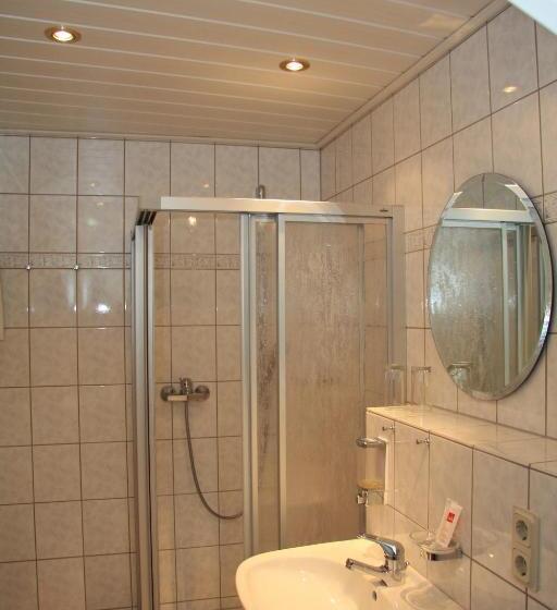 ペンション Gästehaus Kiebel