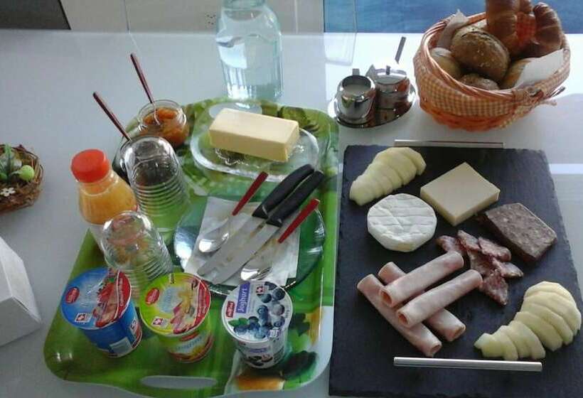 Pensão Maison D Hôtes Bleu Cudrefin