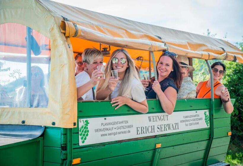 ペンション Weingut Erich Serwazi