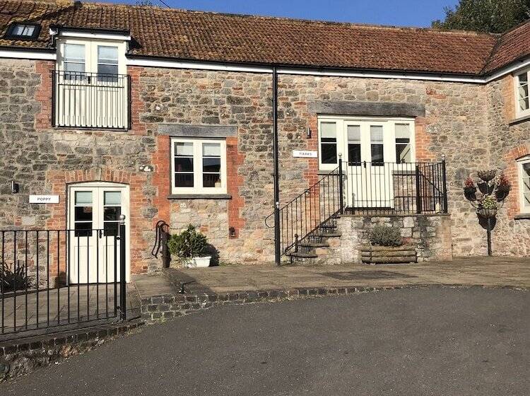 Webbington Farm Holiday Cottages
