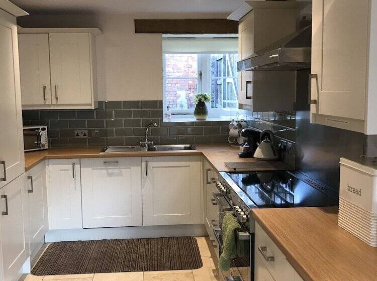 Webbington Farm Holiday Cottages