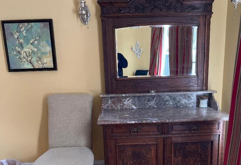 مبيت وإفطار The Mulburn Inn