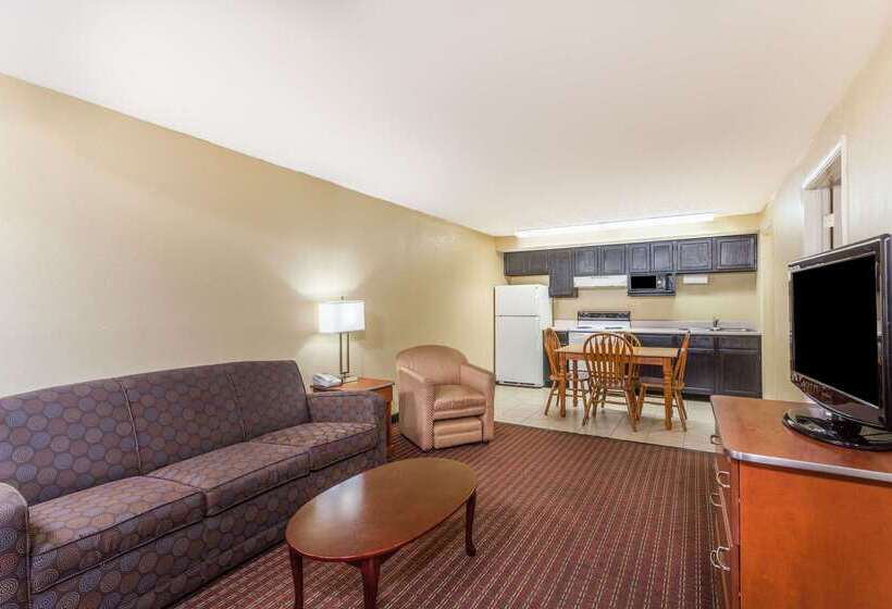 هتل Baymont By Wyndham Pigeon Forge Near Island Drive