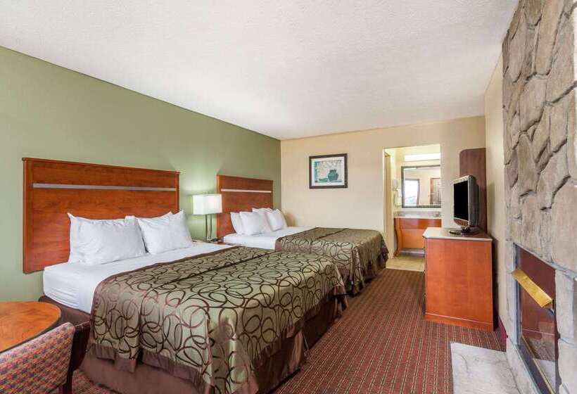 هتل Baymont By Wyndham Pigeon Forge Near Island Drive