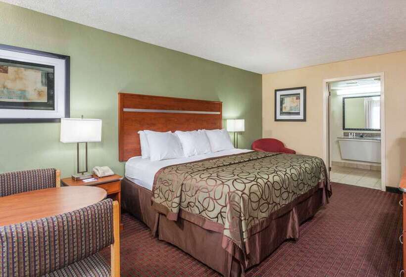 هتل Baymont By Wyndham Pigeon Forge Near Island Drive