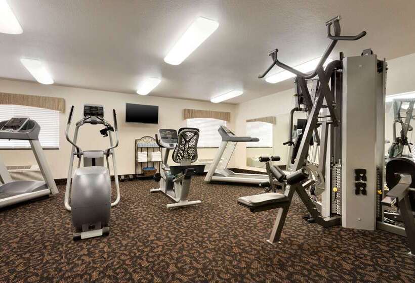 فندق Baymont By Wyndham Wellington