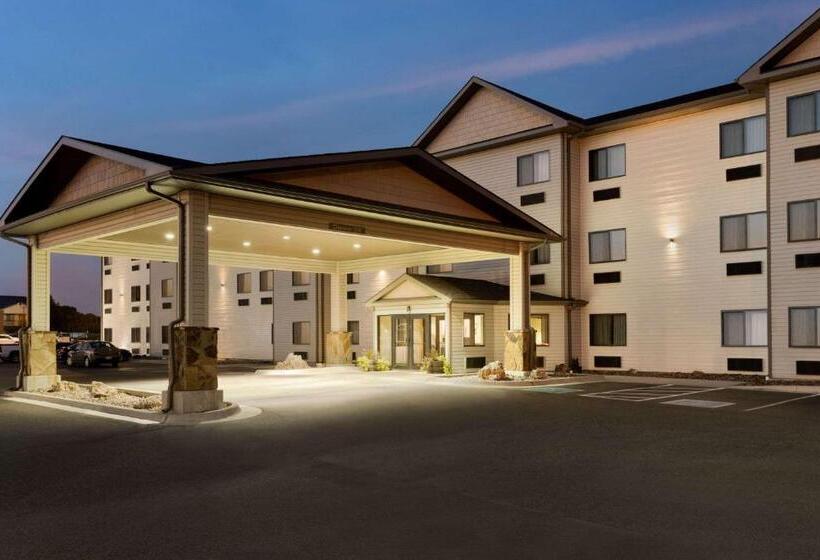 فندق Baymont By Wyndham Wellington