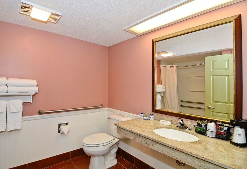 فندق Best Western Plus Concord Inn