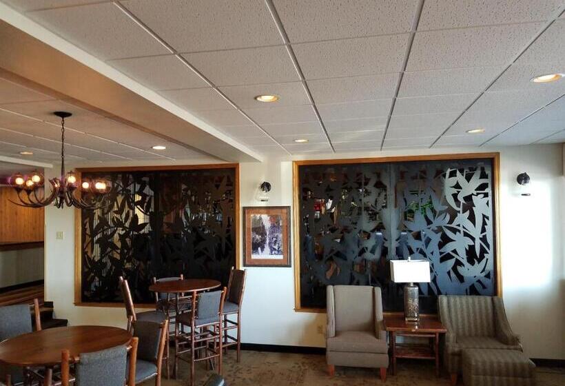 فندق Best Western Plus Concord Inn