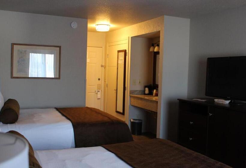 فندق Best Western Plus Concord Inn