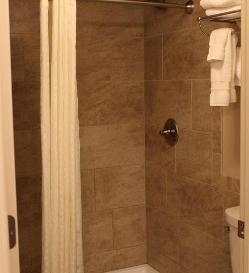 فندق Best Western Plus Concord Inn