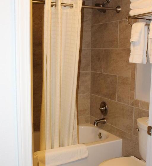 فندق Best Western Plus Concord Inn