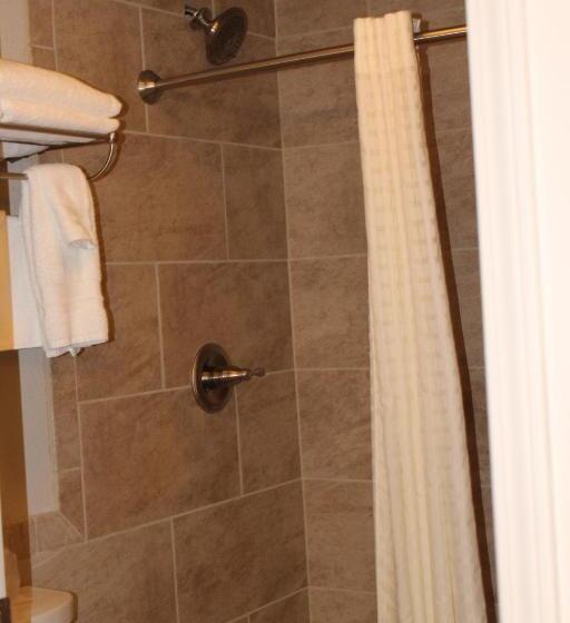 فندق Best Western Plus Concord Inn