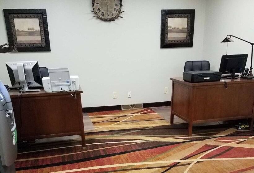 فندق Best Western Plus Concord Inn