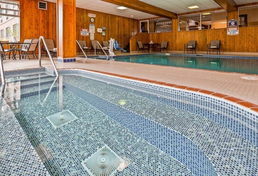 هتل Best Western Plus Concord Inn