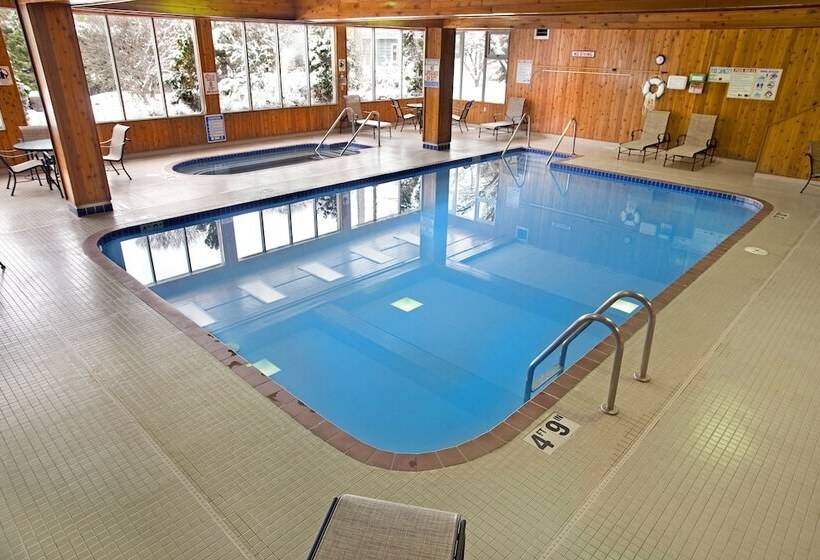 فندق Best Western Plus Concord Inn