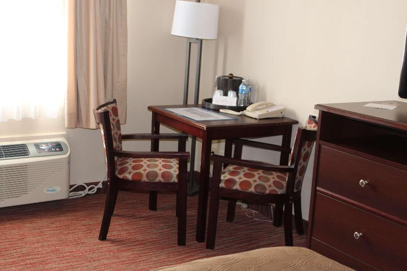 هتل Best Western Plus Concord Inn