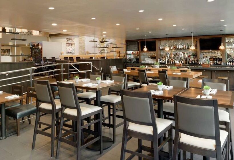 Doubletree By Hilton Hotel Los Angeles Downtown