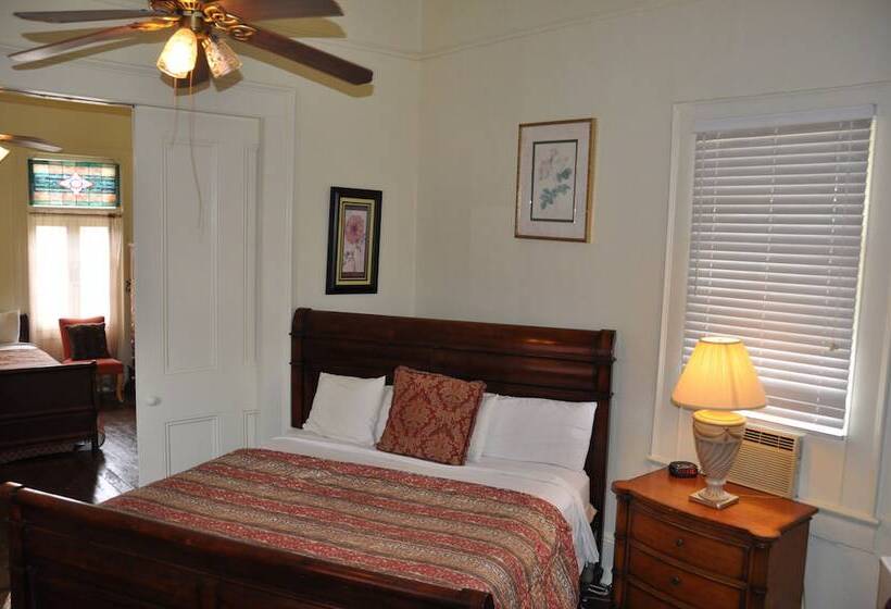 ホテル Historic Mardi Gras Inn