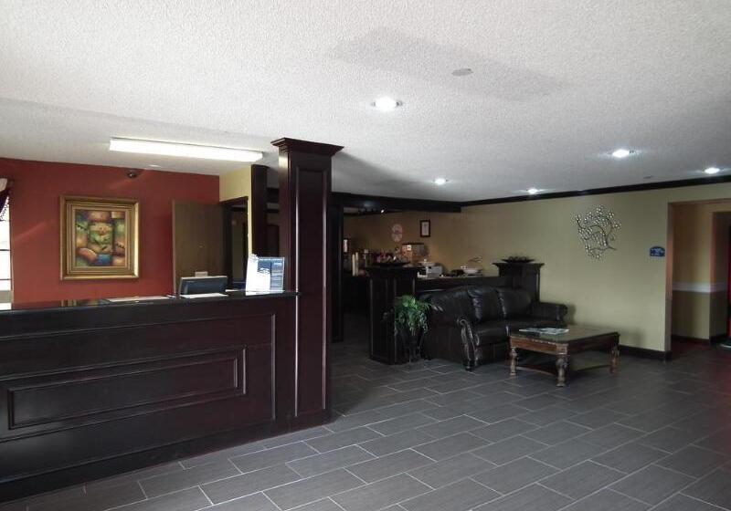 فندق Howard Johnson By Wyndham Near Schlitterbahn