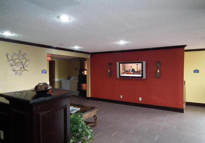 فندق Howard Johnson By Wyndham Near Schlitterbahn