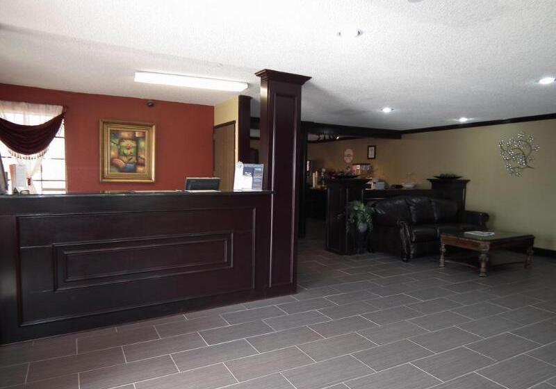 فندق Howard Johnson By Wyndham Near Schlitterbahn