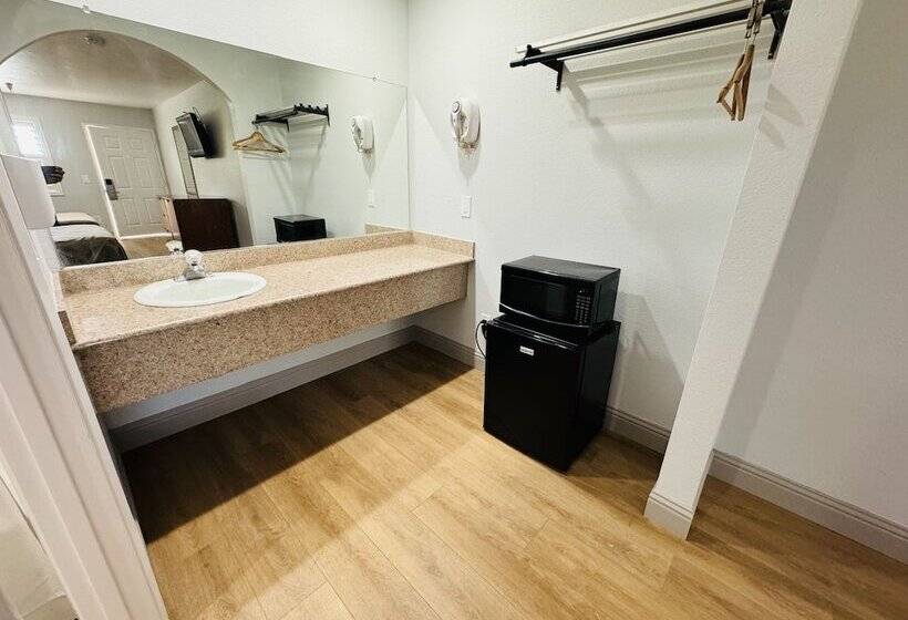 酒店 Morgan Hill Inn