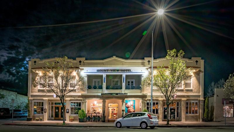 Mount View Hotel & Spa