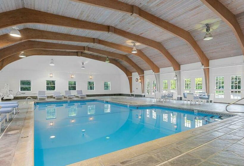 ホテル Nantucket Inn