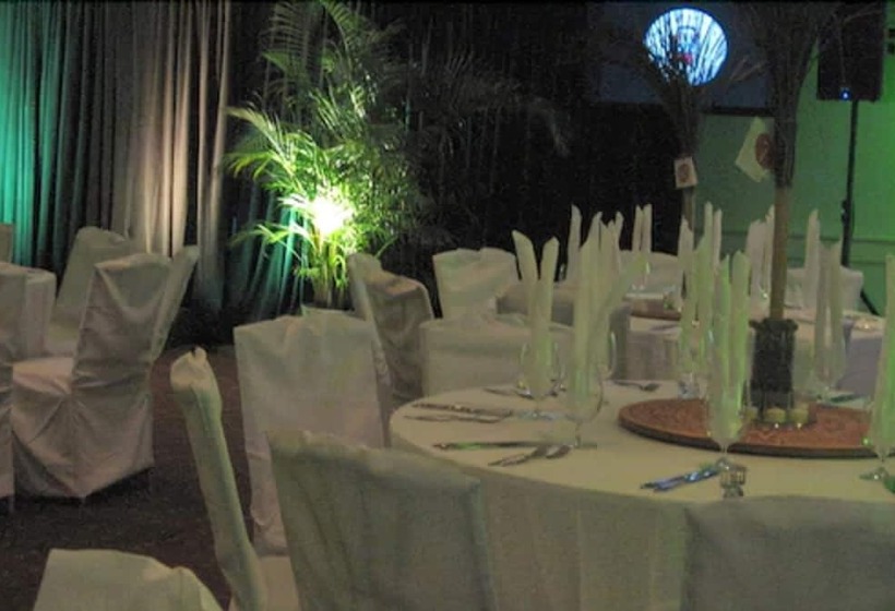 ホテル Nantucket Inn