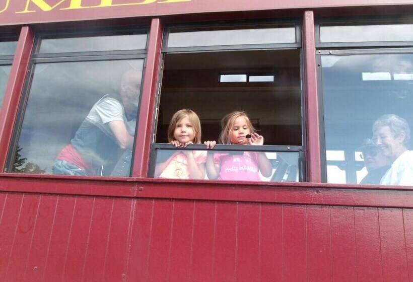 فندق Narrow Gauge Railroad Inn