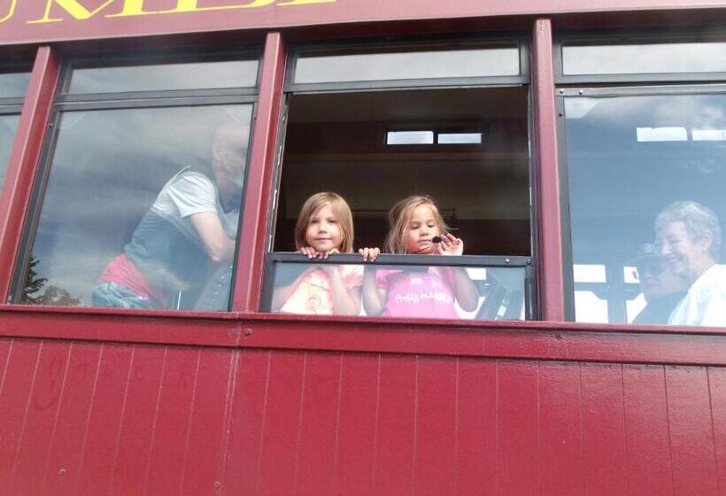 فندق Narrow Gauge Railroad Inn