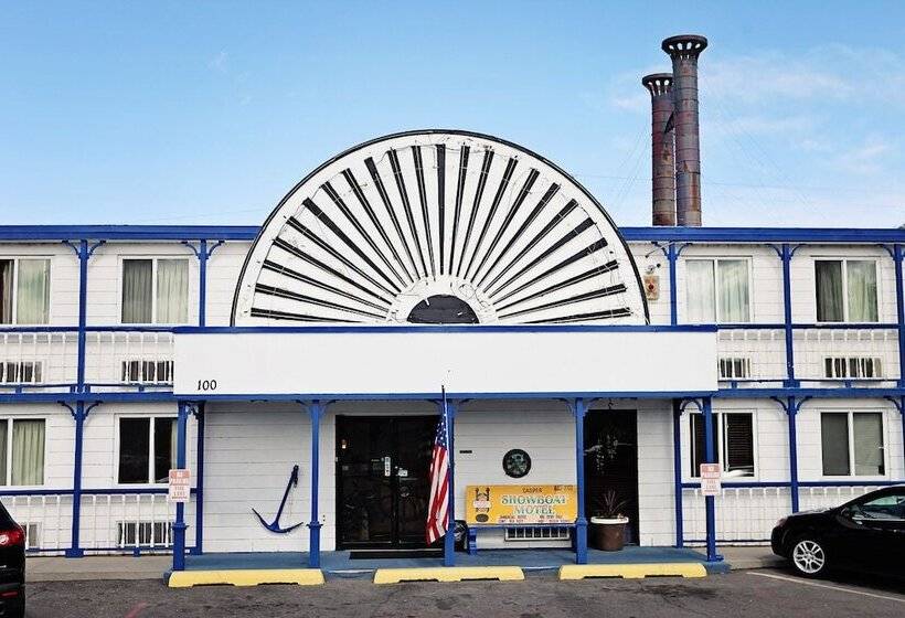 فندق National 9 Inn Showboat