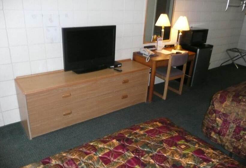 فندق National 9 Inn Showboat