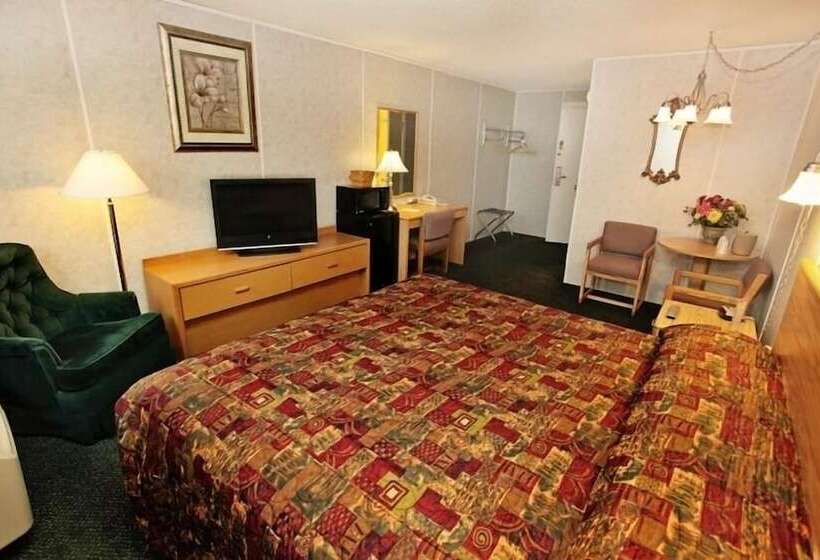 فندق National 9 Inn Showboat