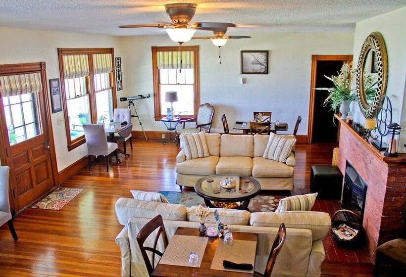 فندق Night Swan Intracoastal B&b