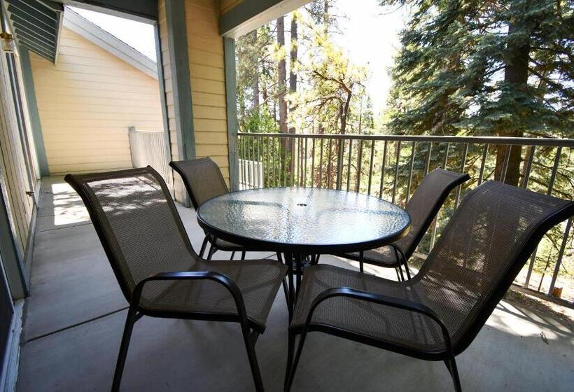 בית מלון כפרי North Bay At Lake Arrowhead