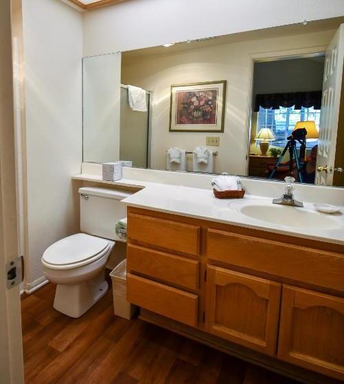 בית מלון כפרי North Bay At Lake Arrowhead